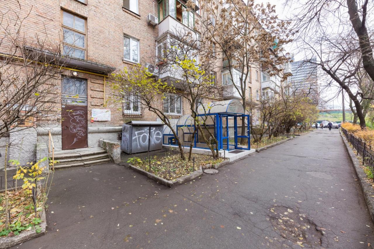 Apartmán На Палаце Спорта Kyjev Exteriér fotografie